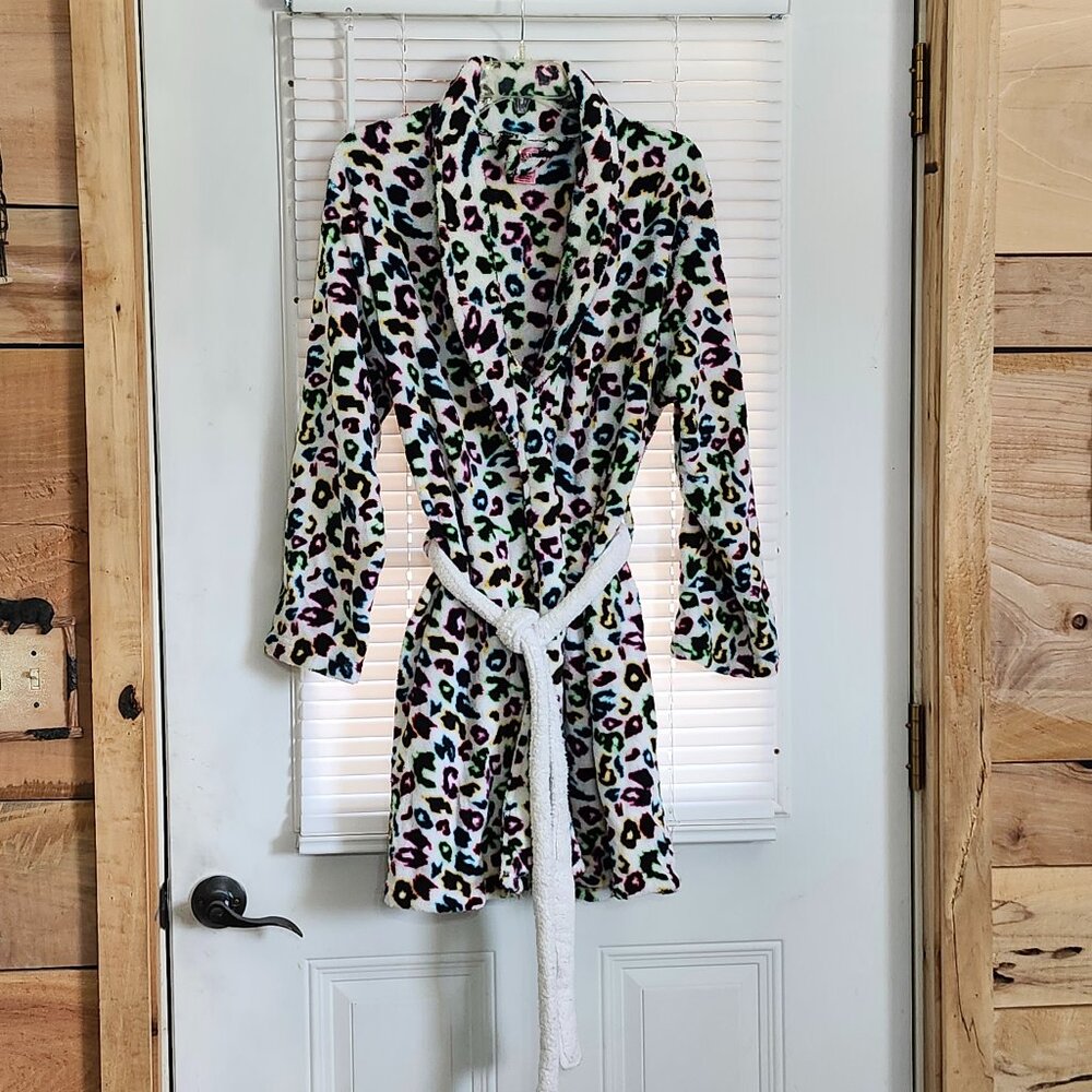 Tarea womans robe   size m